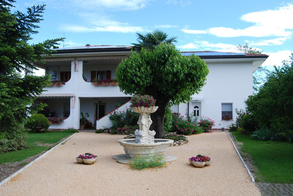 サン・ダニエーレ・デル・フリウーリ Antico Borgo Bed & Breakfast エクステリア 写真